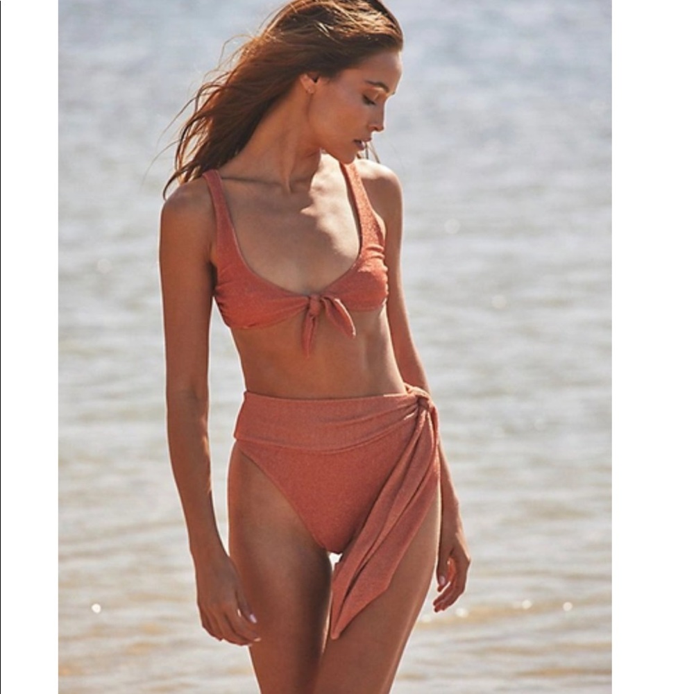Clare Bikini Bottoms in Chili